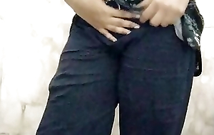 Mature indian big-breasted woman's soft facing sucks near all an obstacle sexual juices of an obstacle male