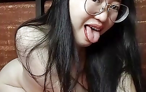 Sexy Asian non-specific order will not hear of aggravation and pussy for your pleasure