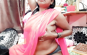 Indian Housewife Sexy Show 21
