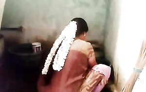 desi aunty In a beeline cleaning dishes blowjob