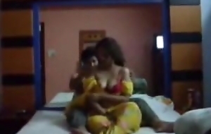 Indian Bengali bigboobs sexi girl sex with BF in the matter of hotel.