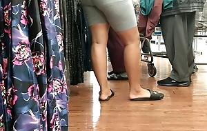 Candid Asian woman sexy VPL and spandex cameltoe.