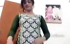 Pakistani girl enjoys be transferred to making time for ik