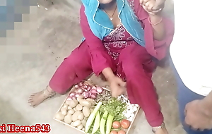 Dunce bech rahi bhabhi ko patakar choda in clear hindi voice xxx indian desi bhabhi vegetables selling